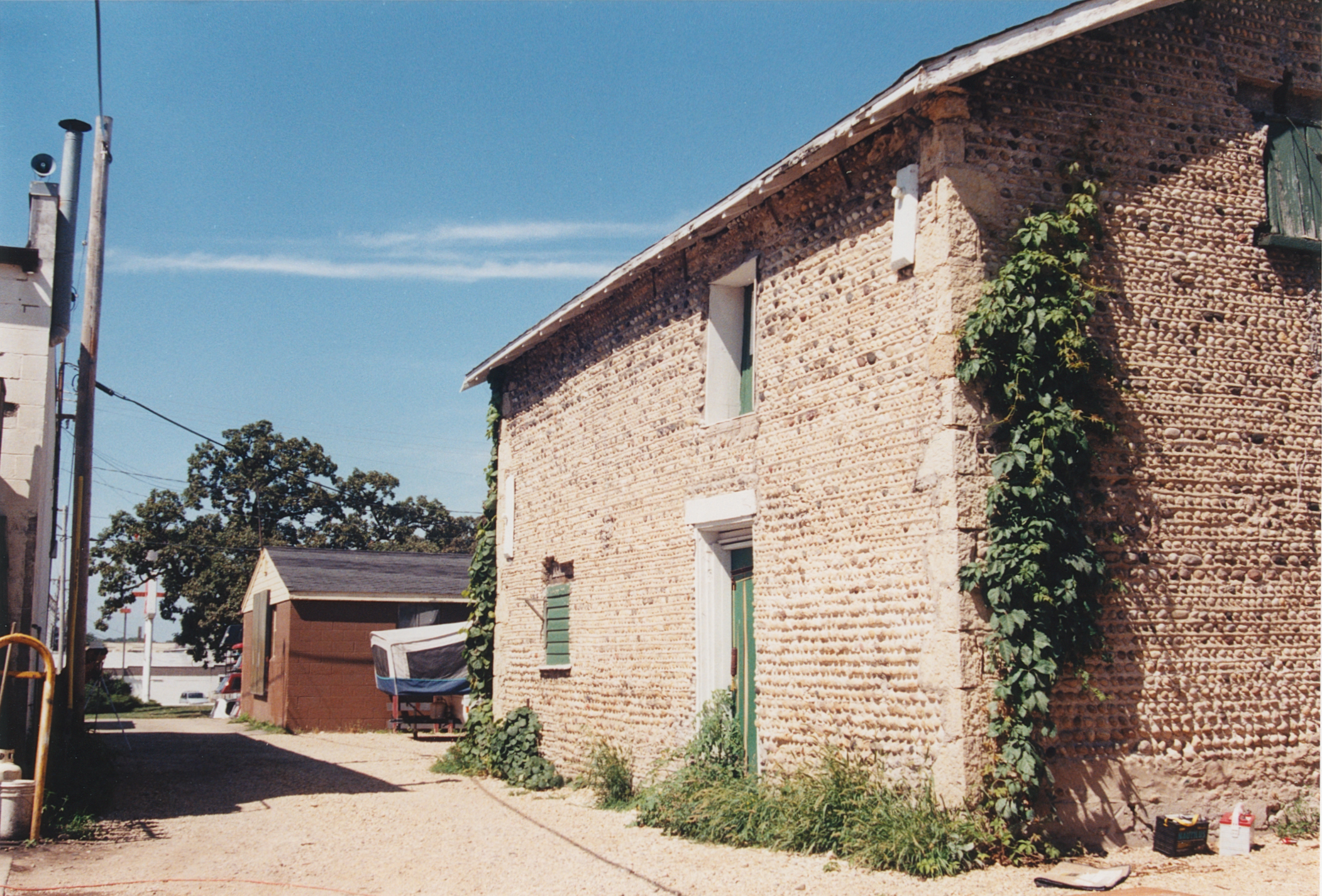 Roc-9 918 Broad St 2